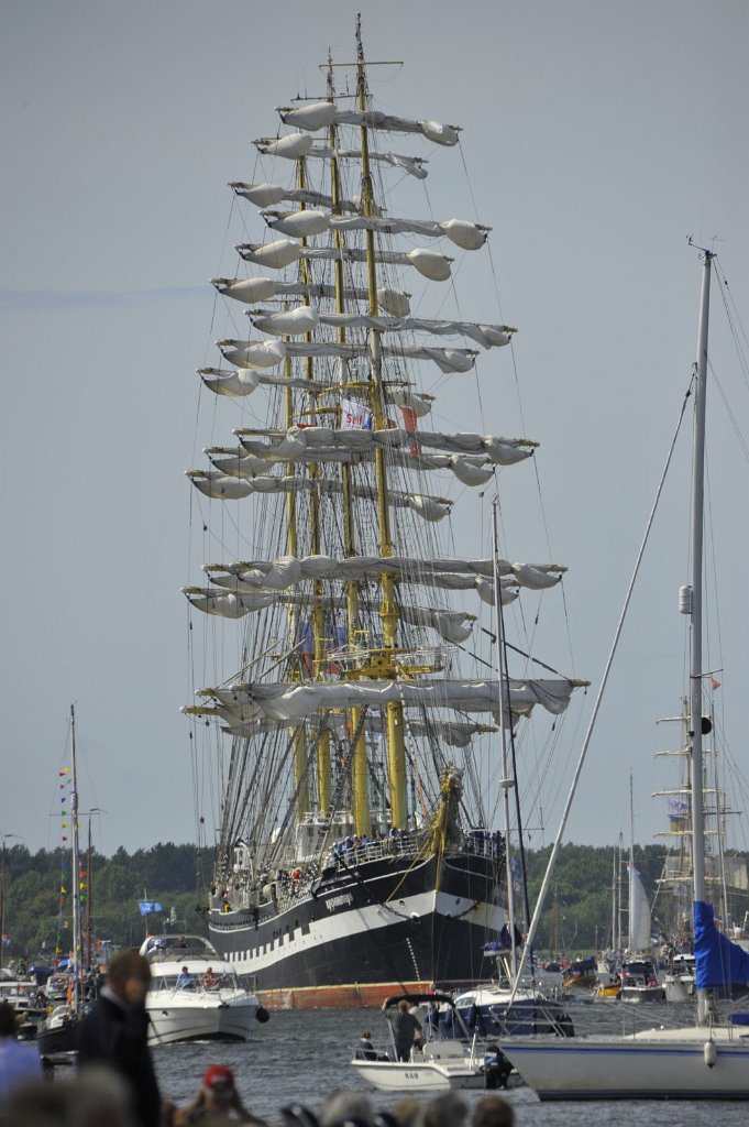 Sail 2010 (185).jpg